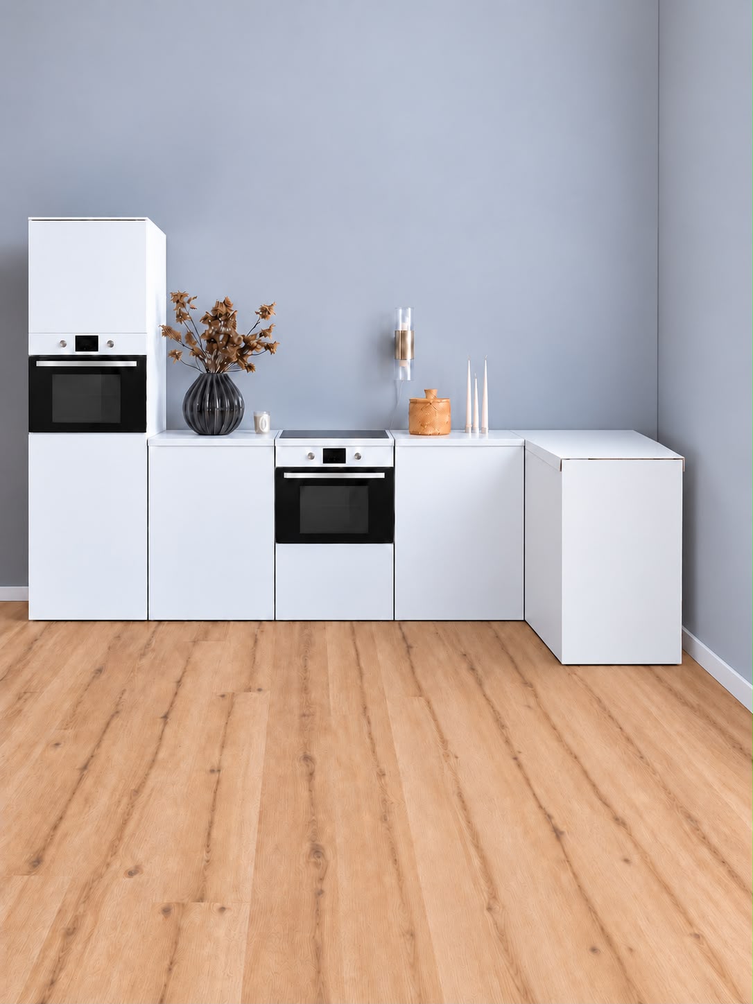 ESSENTIAL Eckküche aus Pappe 300 × 120 cm in Weiß mit Hochschrank
